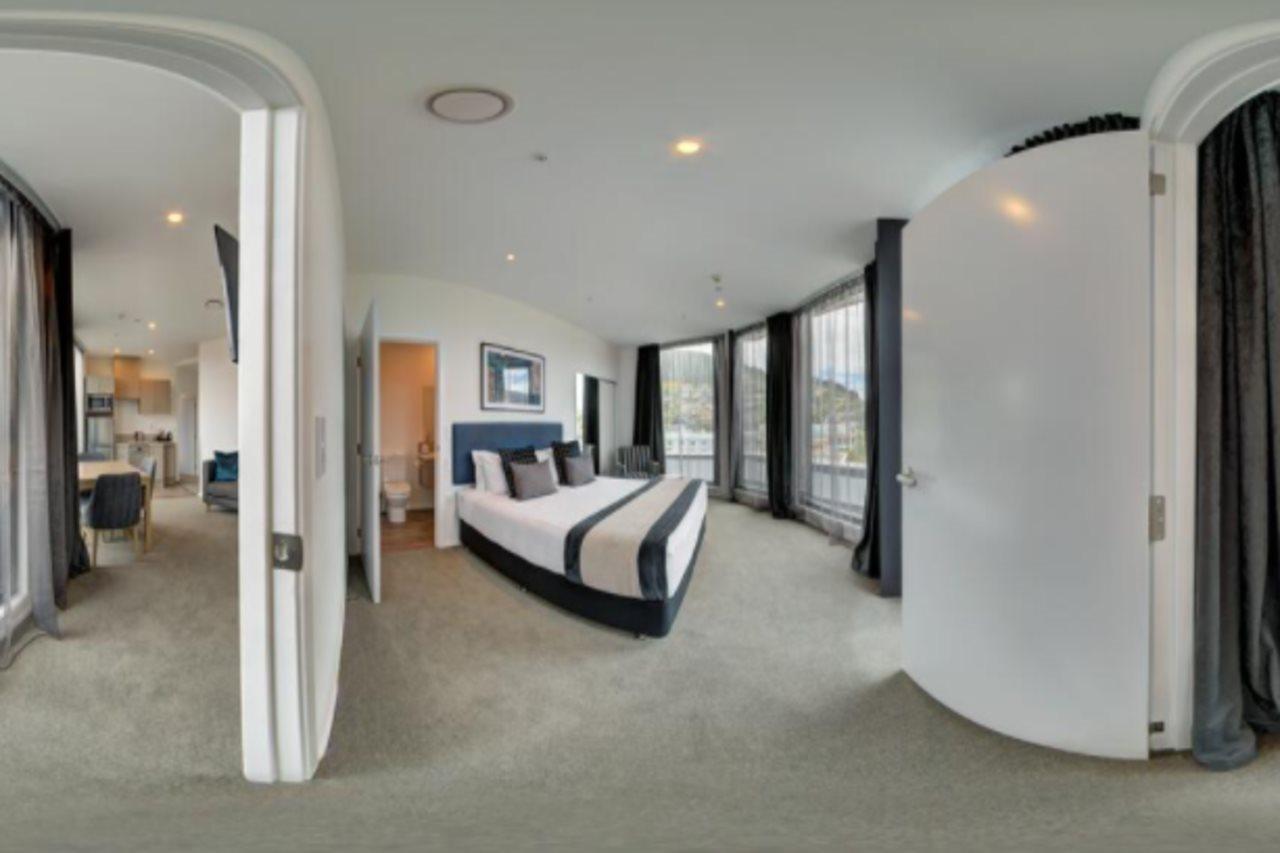 Ramada By Wyndham Queenstown Central Екстериор снимка