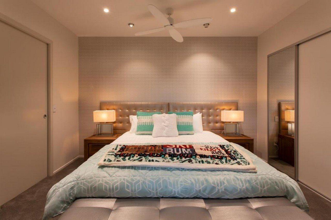 Ramada By Wyndham Queenstown Central Екстериор снимка