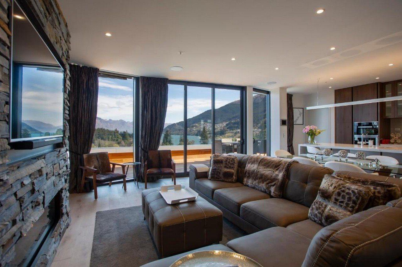 Ramada By Wyndham Queenstown Central Екстериор снимка