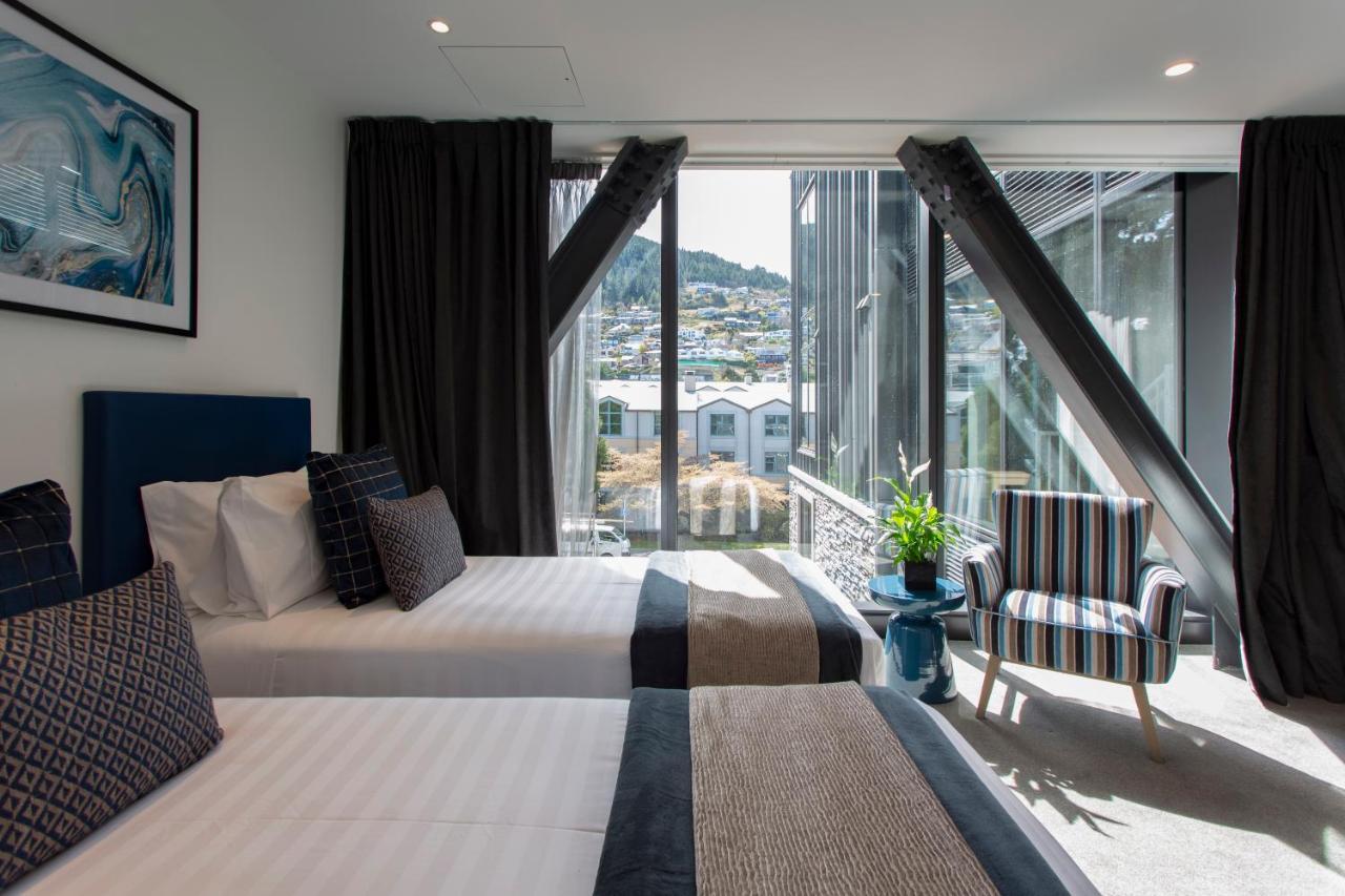 Ramada By Wyndham Queenstown Central Екстериор снимка