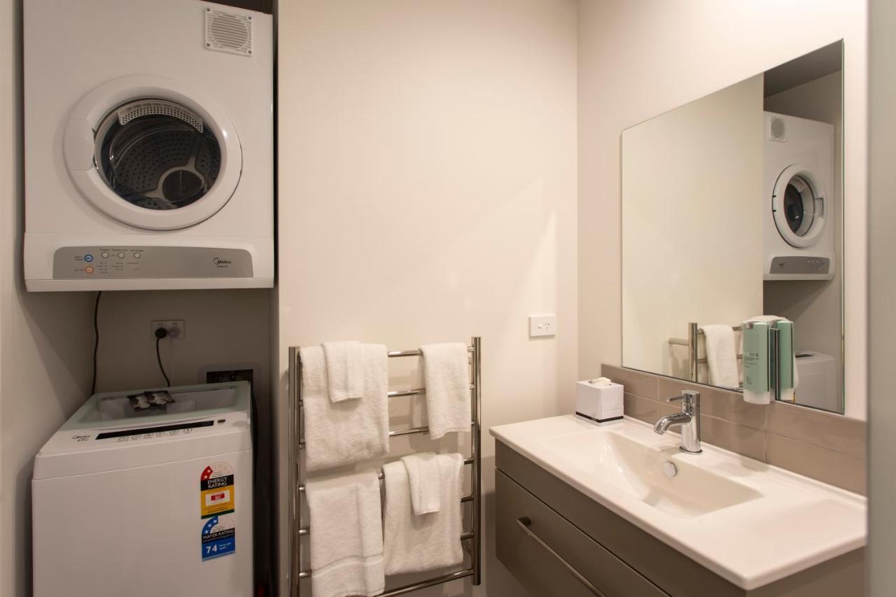 Ramada By Wyndham Queenstown Central Екстериор снимка