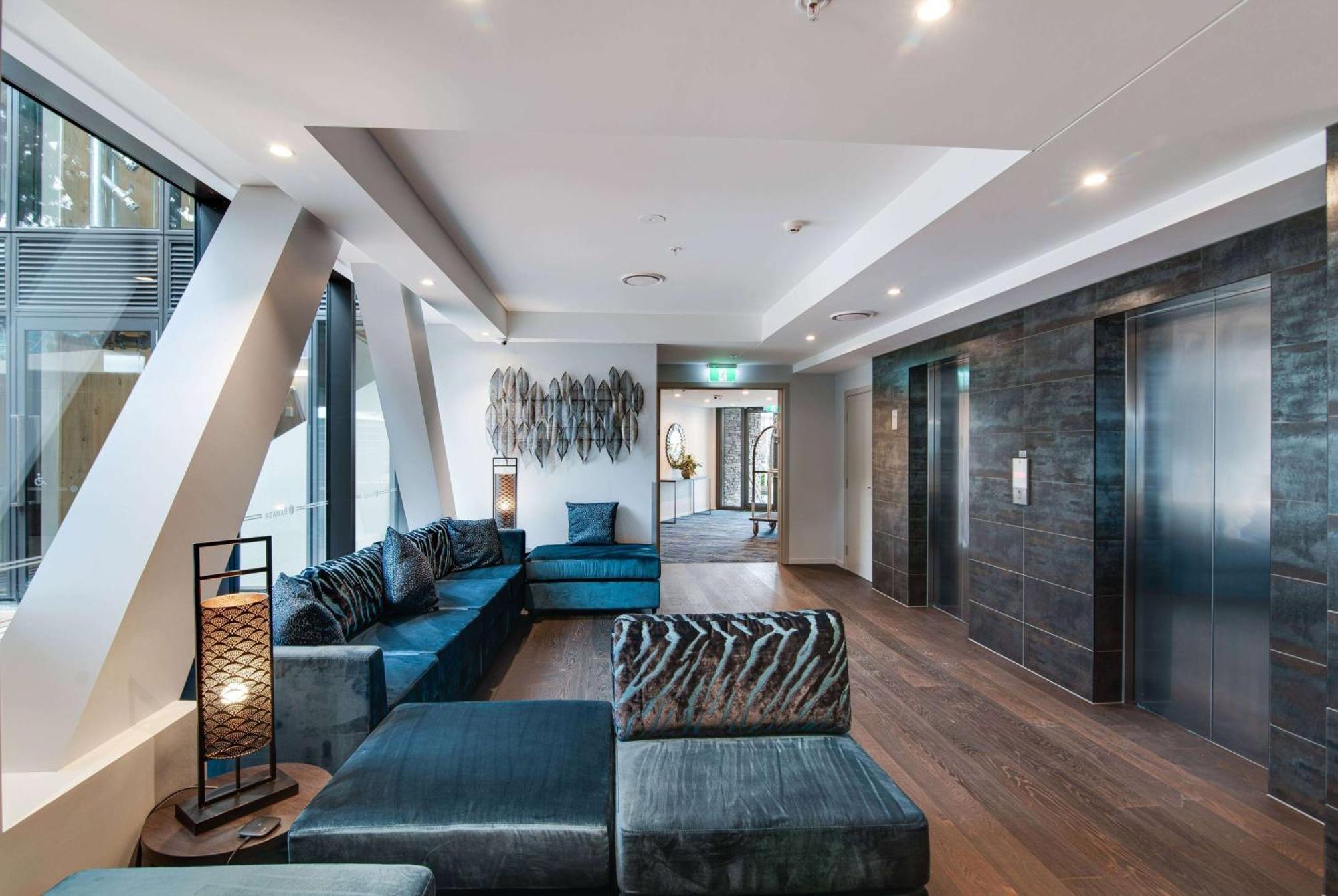 Ramada By Wyndham Queenstown Central Екстериор снимка